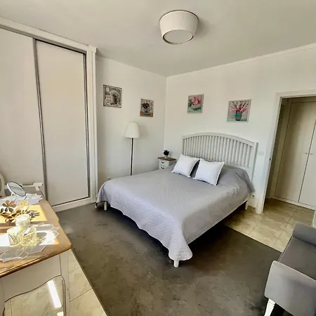 Paradise Apartment *