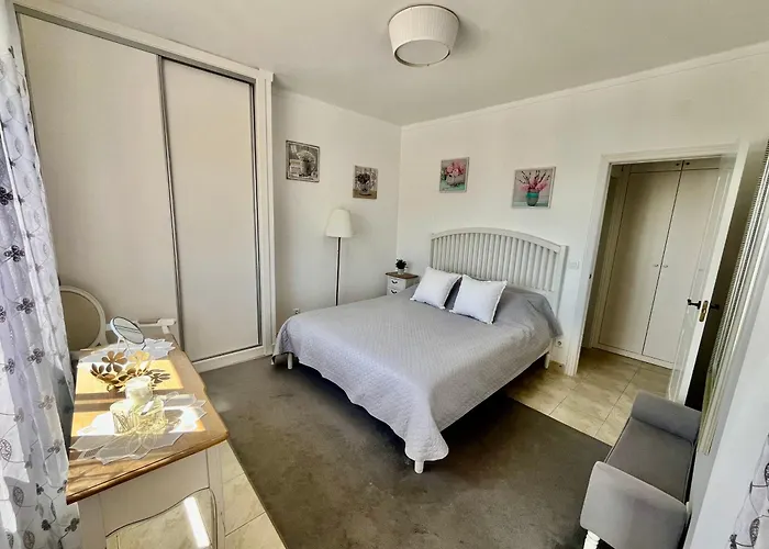 Paradise Apartment *